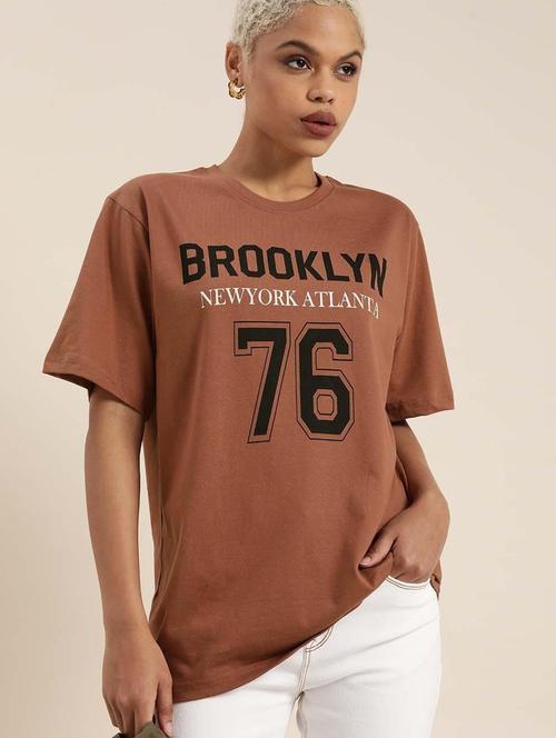brown typographic round neck t-shirt - 20722465 - Very Small Image - 1