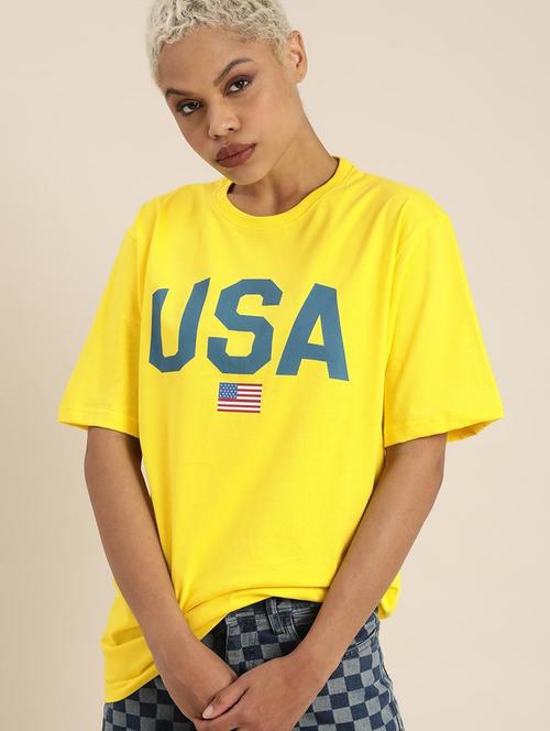 yellow chest print oversized round neck t-shirt - 20722470 - Very Small Image - 1