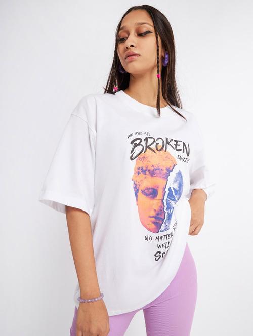 white front print oversized round neck t-shirt - 20723487 - Very Small Image - 1