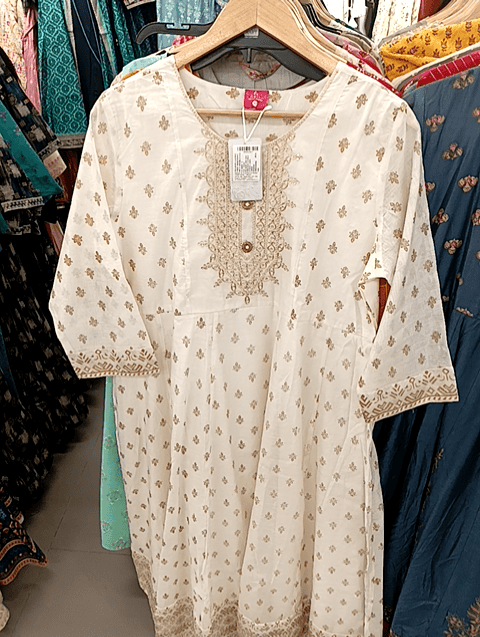 assorted poly viscose kurta - 20724863 - Very Small Image - 1