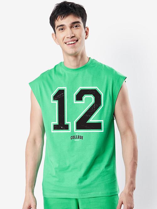 man typographic sleeveless vest - 20744931 - Very Small Image - 1