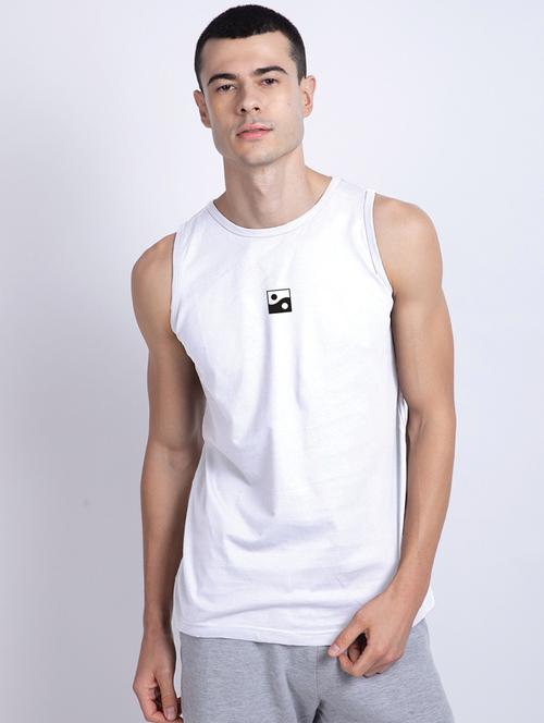 man typographic sleeveless vest - 20745003 - Very Small Image - 1