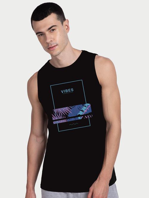 man printed sleeveless vest - 20745015 - Very Small Image - 1