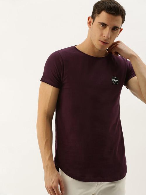 solid burgundy round neck t-shirt - 20746952 - Very Small Image - 1
