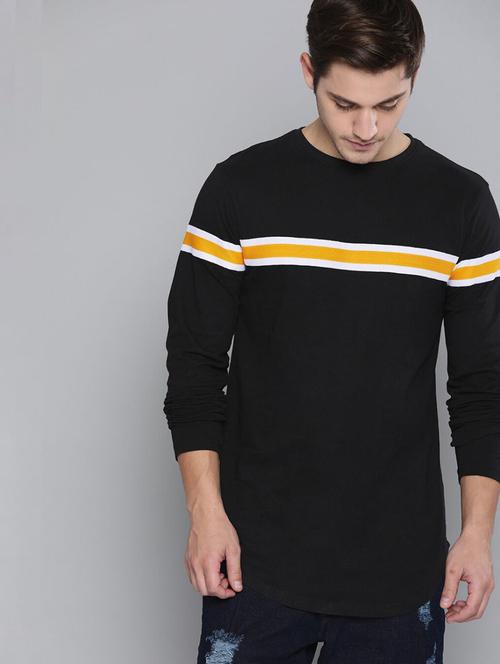 men black round neck t-shirt - 20747266 - Very Small Image - 1