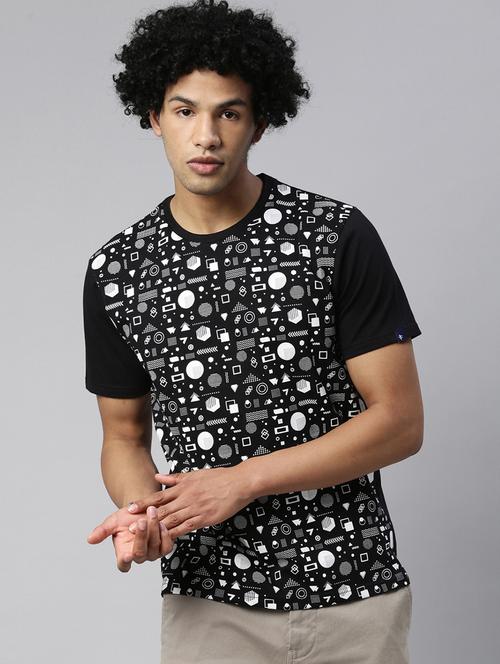 man printed t-shirt - 20747967 - Very Small Image - 1