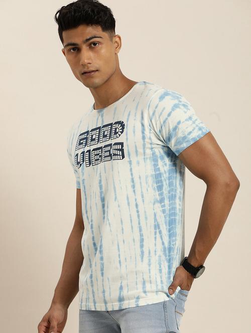 men round neck chest print t-shirt - 20748691 - Very Small Image - 1