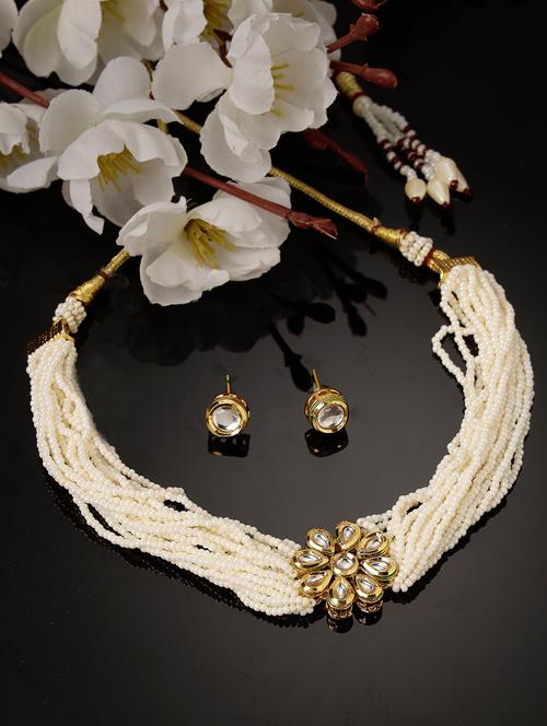 gold-plated kundan stone & white beaded handcrafted jewellery set - 20766419 - Very Small Image - 1