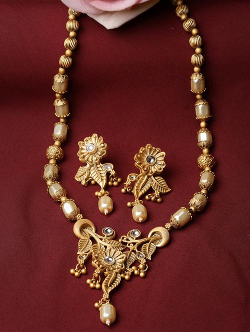 gold-plated artificial stone studded pearls & beads handcrafted jewellery set - 20766550 - Very Small Image - 1