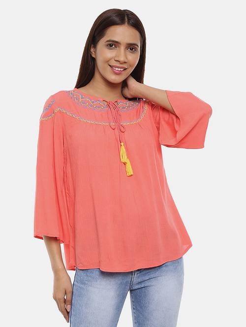 pink embroidered detailed top - 20812413 - Very Small Image - 1
