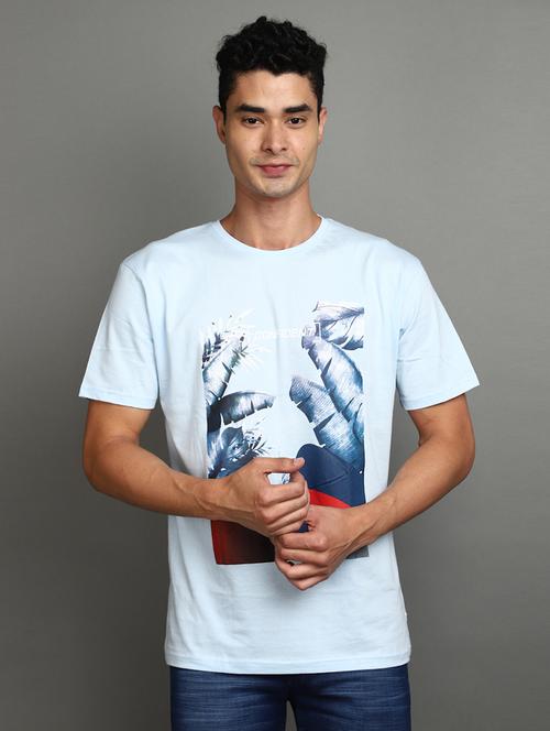 men round neck front print t-shirt - 20815961 - Very Small Image - 1