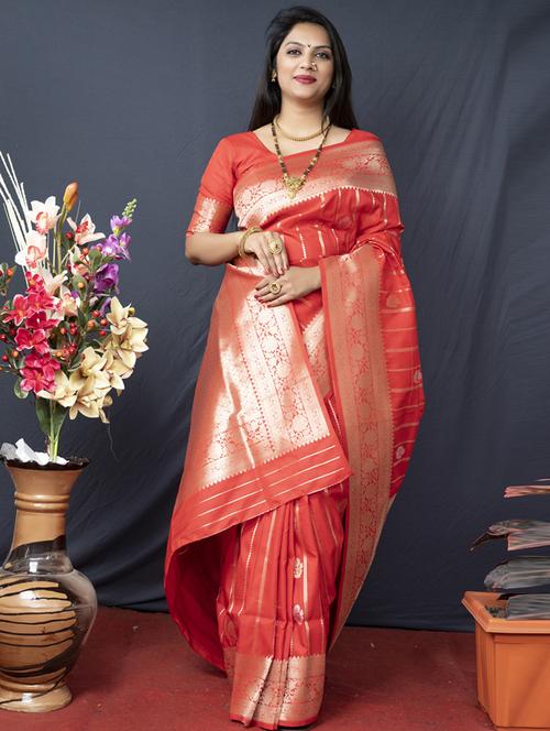 red self design banarasi saree - 20821120 - Very Small Image - 1