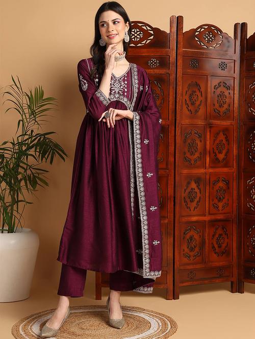 women magenta v neck kurta pant set dupatta - 20829983 - Very Small Image - 1