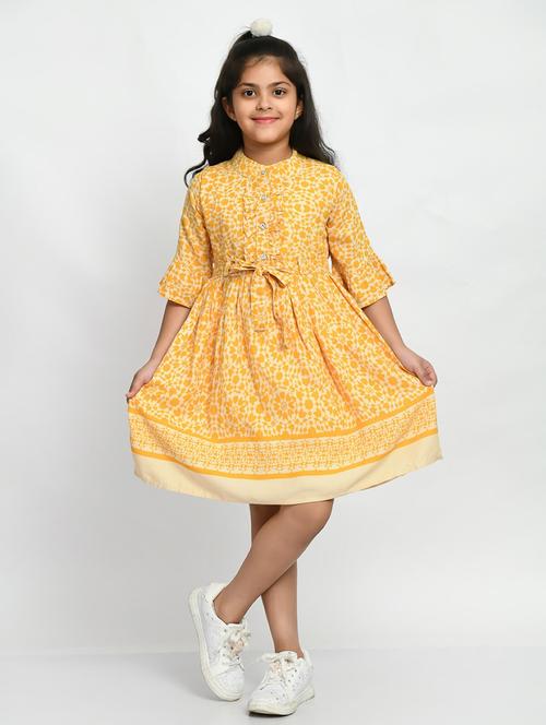 yellow cotton frock - 20859408 - Very Small Image - 1