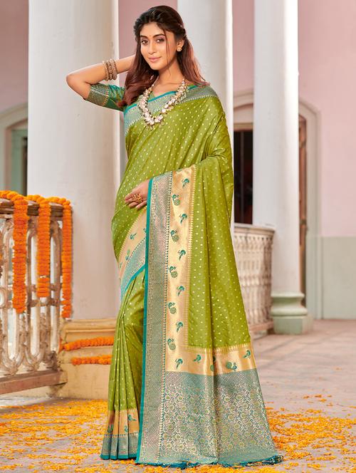 women self design banarasi saree with blouse - 20884632 - Very Small Image - 1