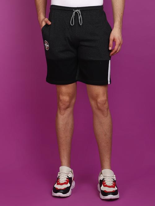men cotton placement print shorts - 20884956 - Very Small Image - 1