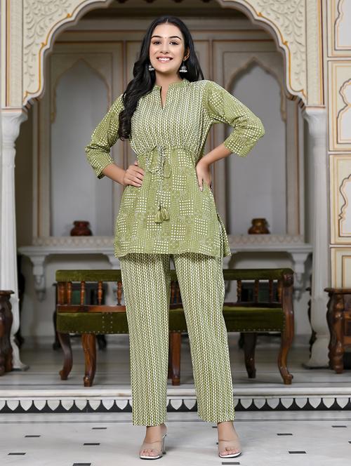 women printed top and pant co-ord set - 20892980 - Very Small Image - 1