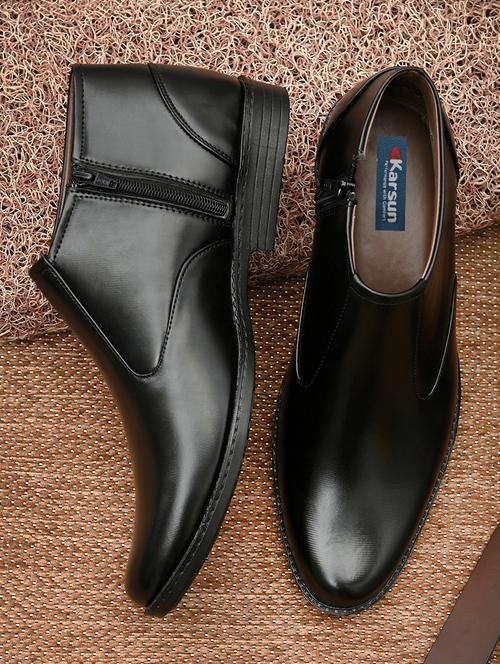 men black slip on boots - 20932786 - Very Small Image - 1