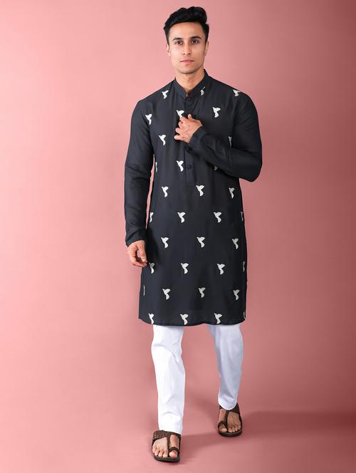 men's embroidered kurta churidar set - 20942902 - Very Small Image - 1