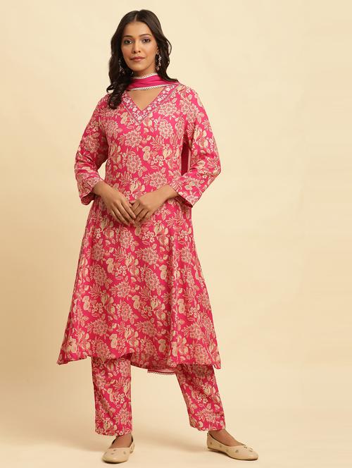 women three quarter sleeve kurta pant set - 20958479 - Very Small Image - 1