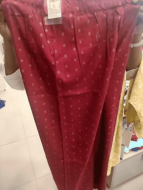 red rayon palazzo - 20982365 - Very Small Image - 1