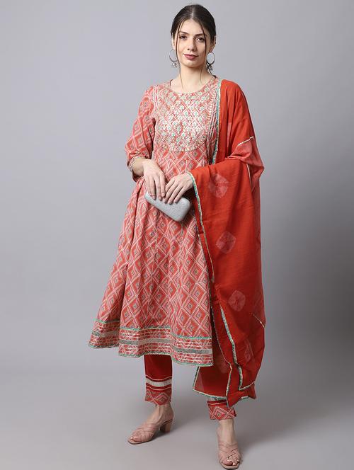 women orange kurta pant set with dupatta - 21022567 - Very Small Image - 1
