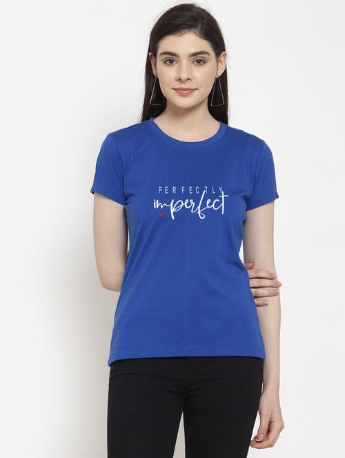 women round neck chest print t-shirt - 21034270 - Very Small Image - 1