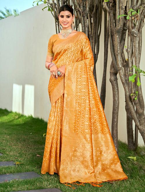 women self design banarasi saree with blouse - 21036425 - Very Small Image - 1