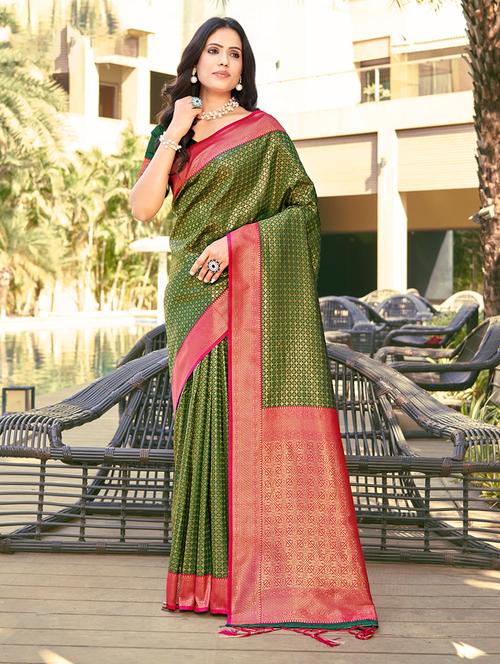 women self design banarasi saree with blouse - 21036467 - Very Small Image - 1