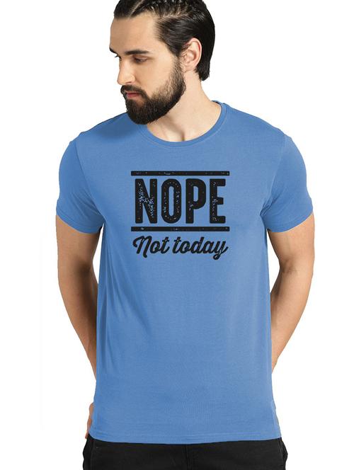 men round neck chest print t-shirt - 21064510 - Very Small Image - 1