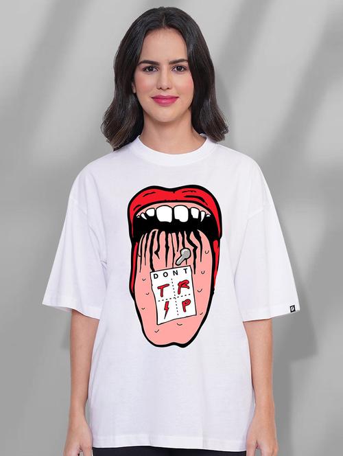 women round neck front printed t-shirt - 21093363 - Very Small Image - 1
