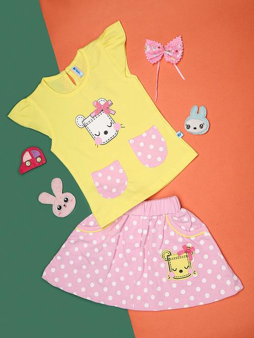kids yellow cotton printed top & skirt set - 21104432 - Very Small Image - 1