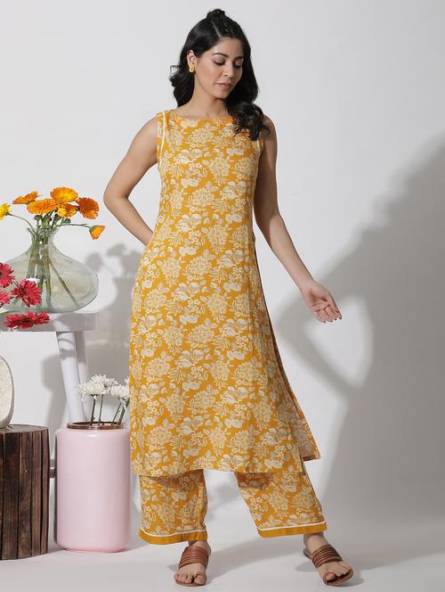 women sleeveless kurta palazzo set - 21113679 - Very Small Image - 1