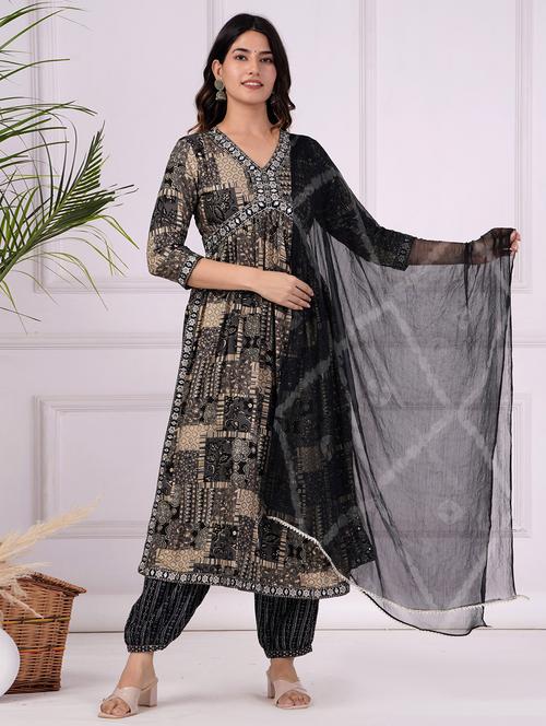 women v neck kurta salwar set with dupatta - 21131596 - Very Small Image - 1