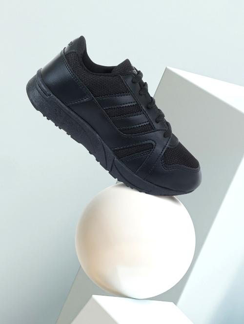 kids lace up sports shoes - 21132167 - Very Small Image - 1