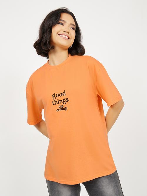 orange chest print cotton regular t-shirt - 21135681 - Very Small Image - 1