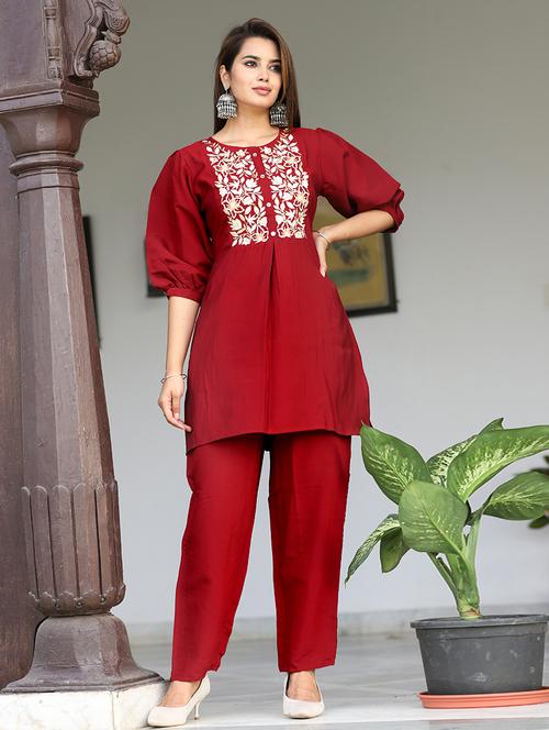 maroon embroidered suit set - 21171444 - Very Small Image - 1