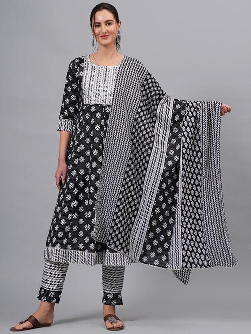women black kurta pant set with dupatta - 21171696 - Very Small Image - 1