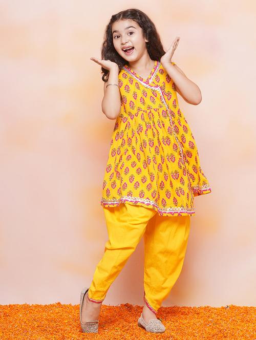 yelllow printed patiyala suit set - 21179634 - Very Small Image - 1