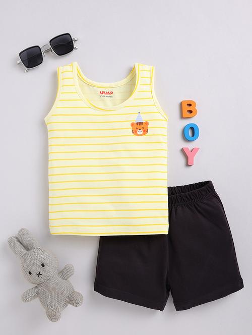 yellow printed vest t-shirt & shorts set - 21180612 - Very Small Image - 1