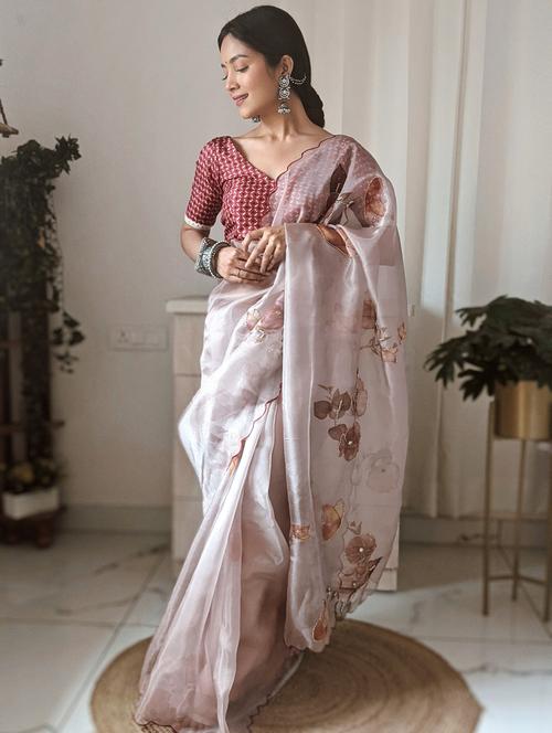 women white floral printed saree - 21183962 - Very Small Image - 1