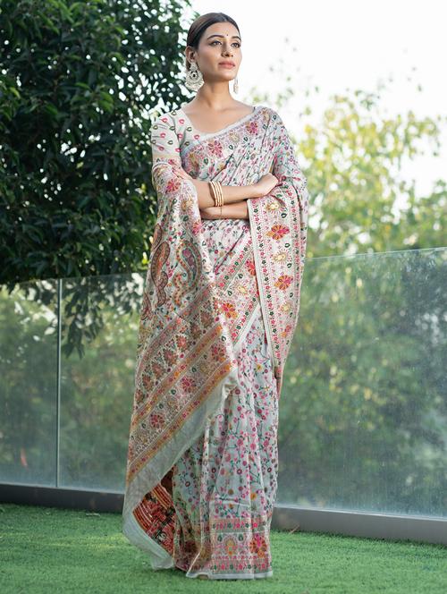 women self design handloom saree - 21237527 - Very Small Image - 1