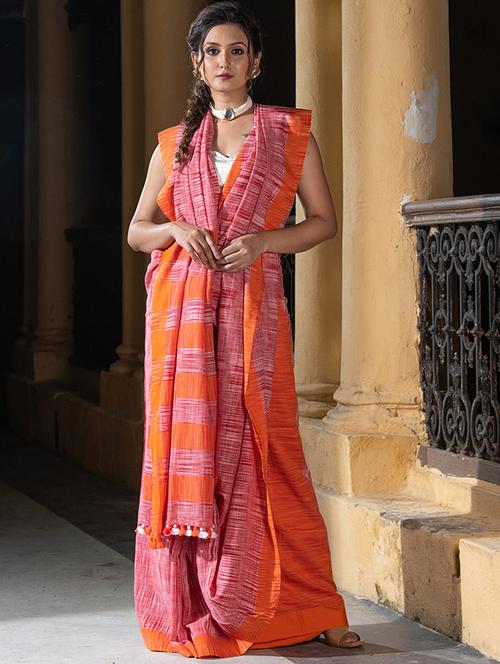 women self design handloom saree - 21240253 - Very Small Image - 1