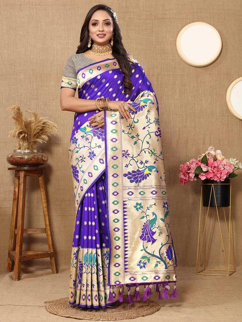 women self design banarasi saree with blouse - 21284727 - Very Small Image - 1