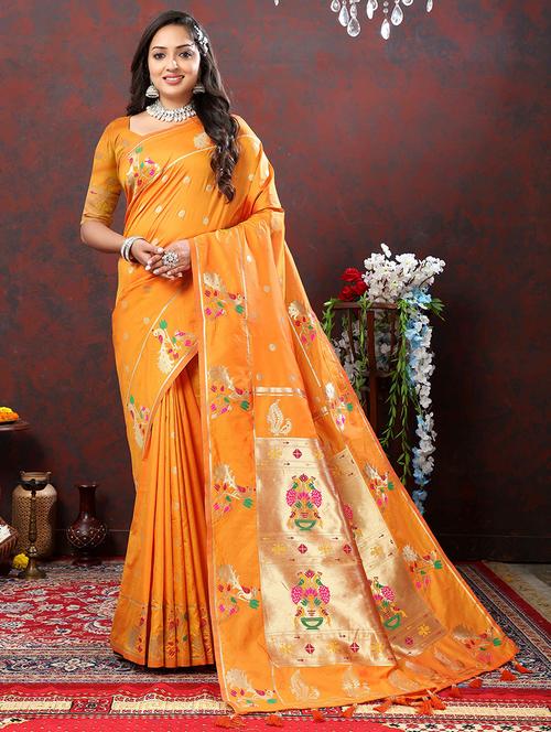 women self design banarasi saree with blouse - 21285493 - Very Small Image - 1