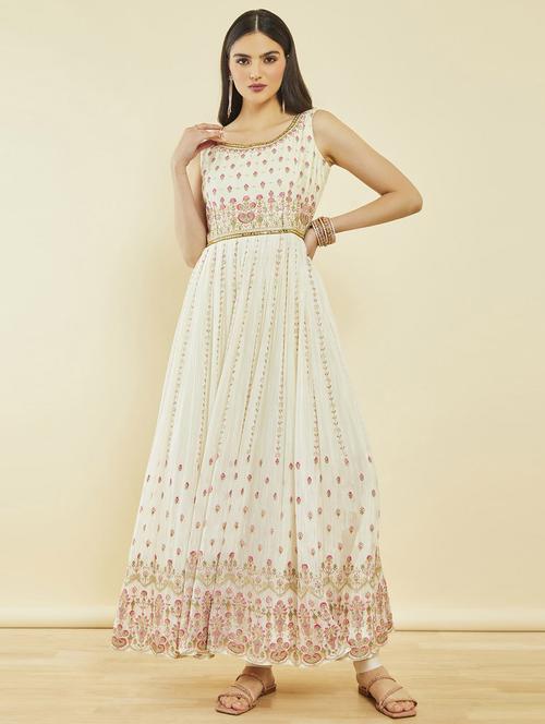 women off white round neck suit set - 21288299 - Very Small Image - 1