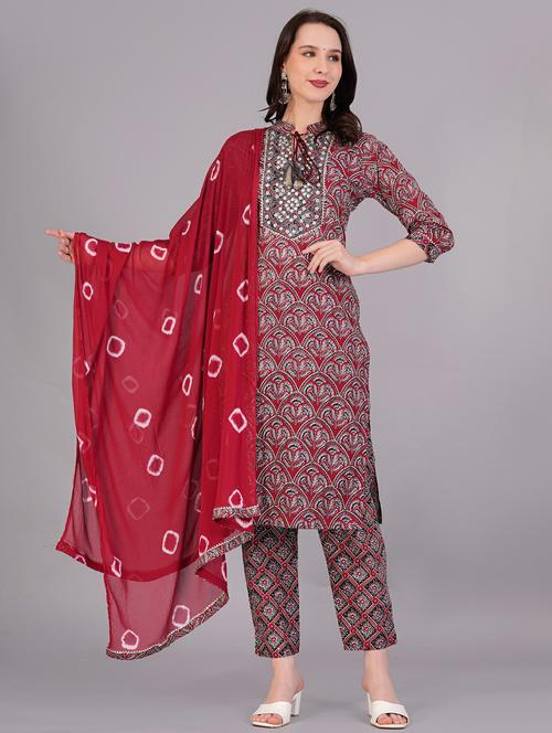 women maroon kurta pant set with dupatta - 21289021 - Very Small Image - 1