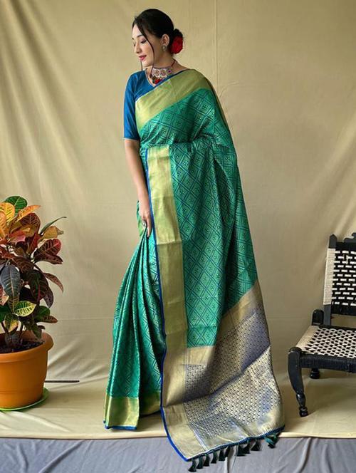 women green patola saree with blouse - 21307540 - Very Small Image - 1
