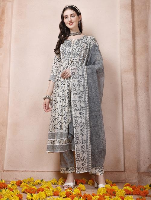 women off white printed suit set - 21309250 - Very Small Image - 1
