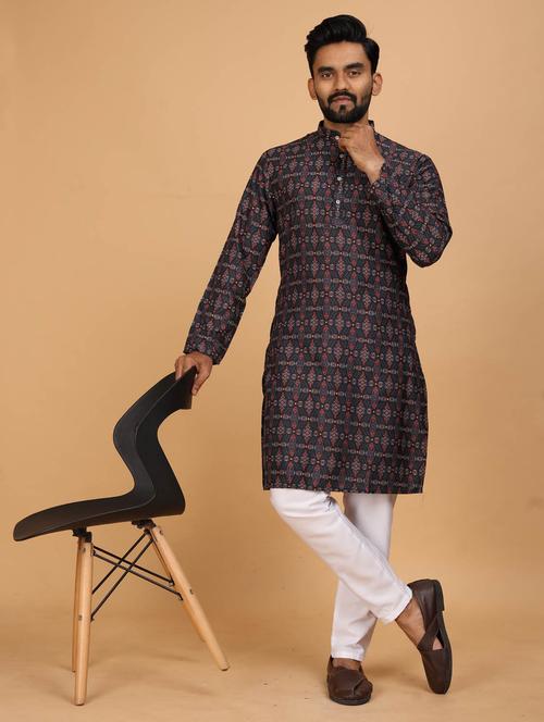 men black long kurta - 21311160 - Very Small Image - 1